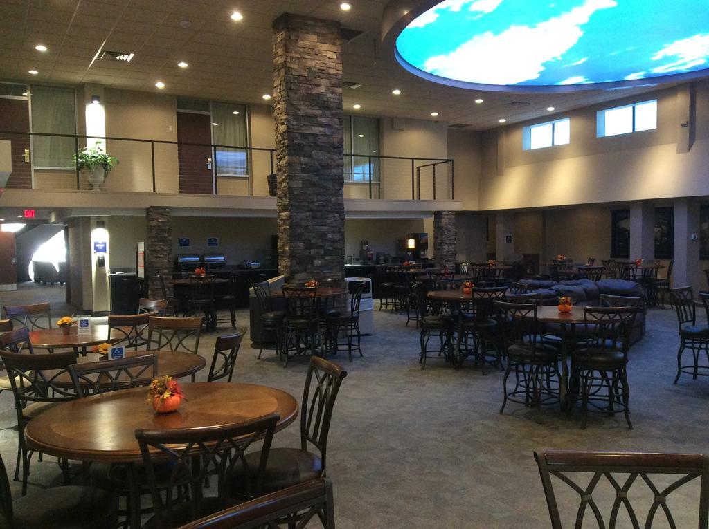 Boarders Inn & Suites By Cobblestone Hotels - 格兰德岛 外观 照片